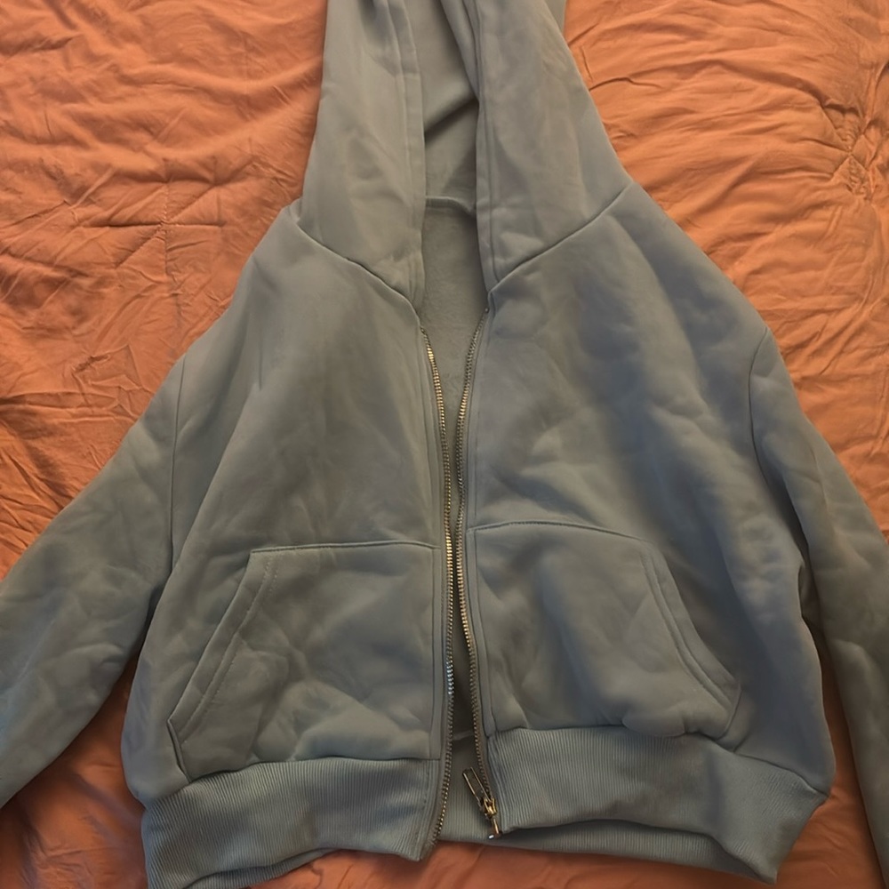 New shein cropped hoodie size medium